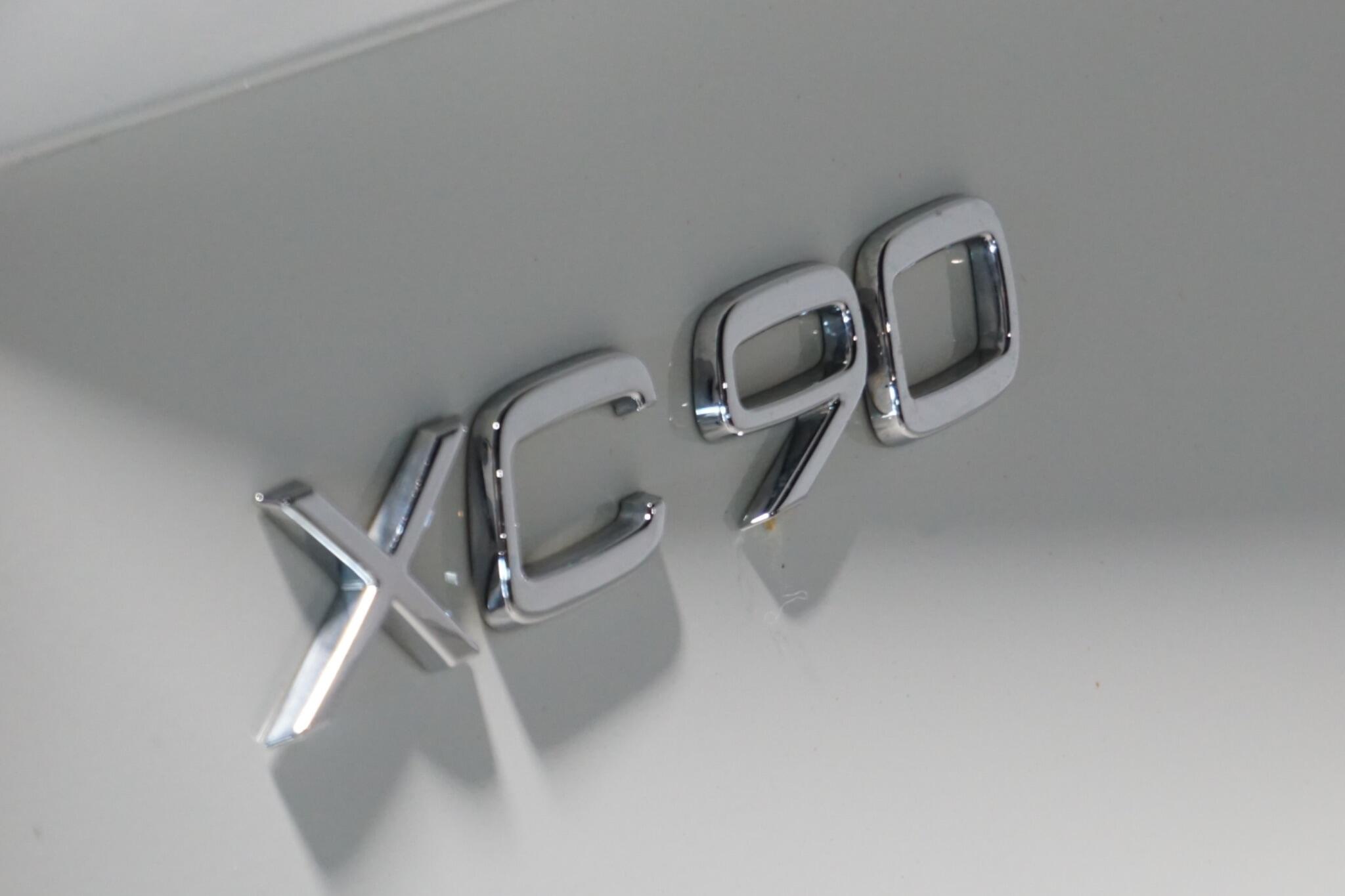 Volvo XC90 2.0 D5 PowerPulse R-Design SUV 5dr Diesel Auto 4WD Euro 6 (s/s) (235 ps)